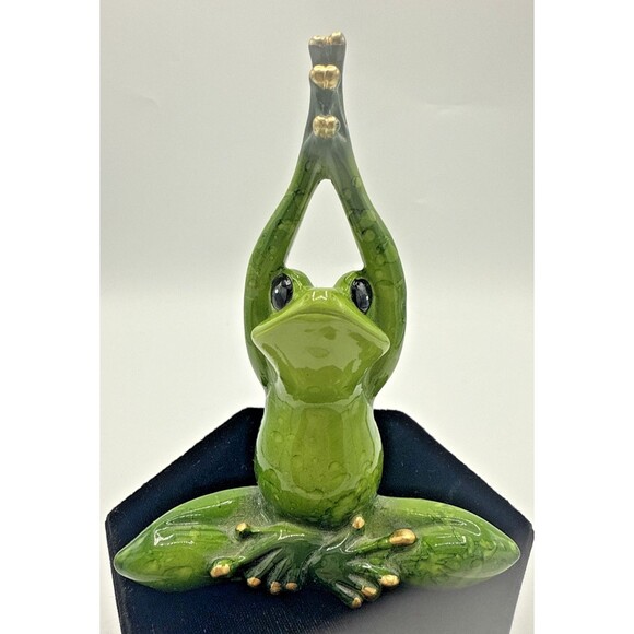Two Tone Green Yoga Frog Arms Up Resin Figurine 5.5”x 4" Gloss Gold Nails Cute - Picture 1 of 13
